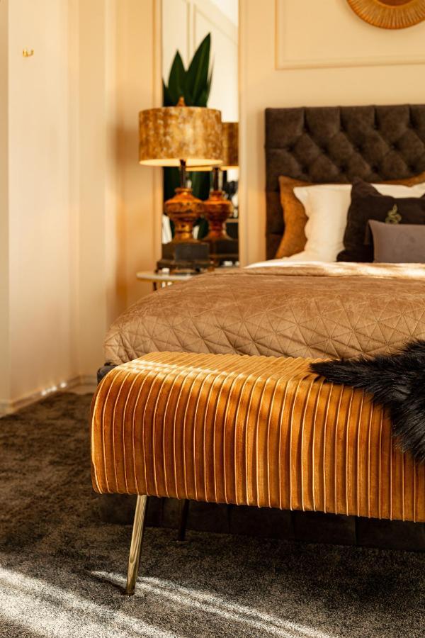 Qult - The Aristocrat Appartamento *