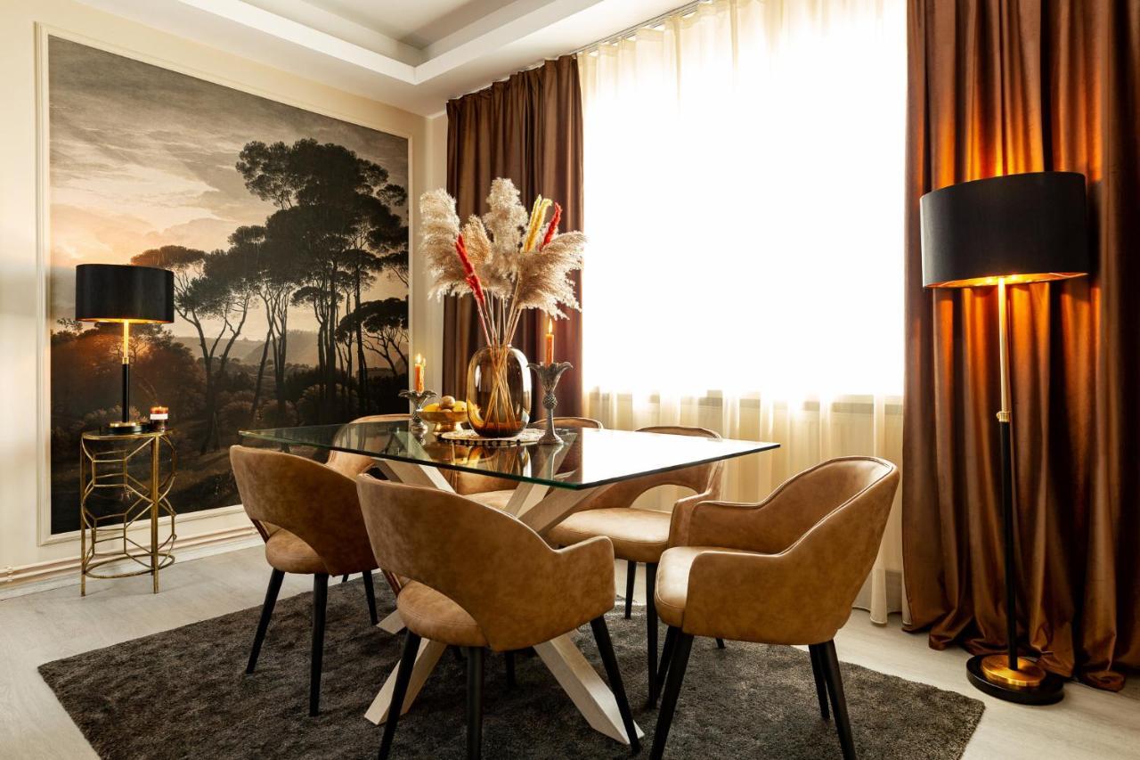 Qult - The Aristocrat Appartamento